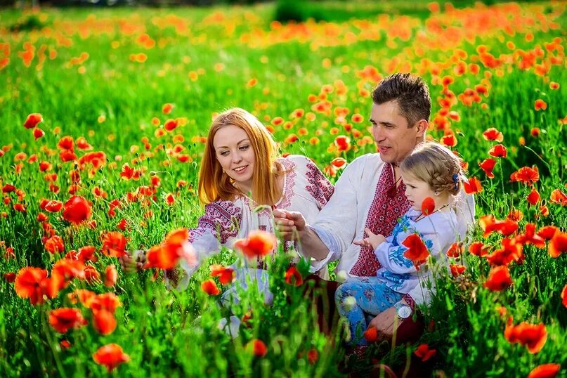 Создать сем. Счастливая семья весна. семья лето,весна. красивая природа семья. красивая весенняя семья.
