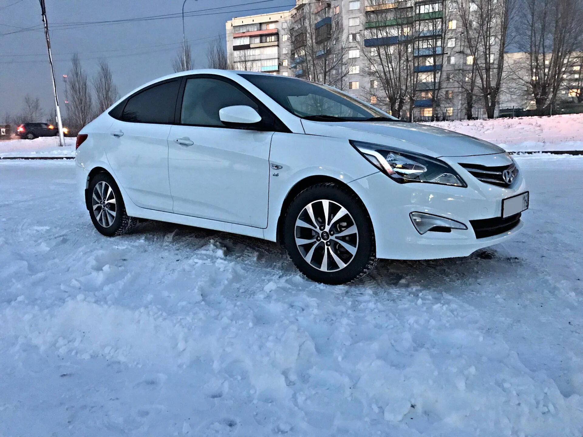 Солярис 16 года. Хендай Солярис 2 2014. Hyundai Solaris 2015 белый. Hyundai Solaris 2015. Hyundai Solaris 2014 года.