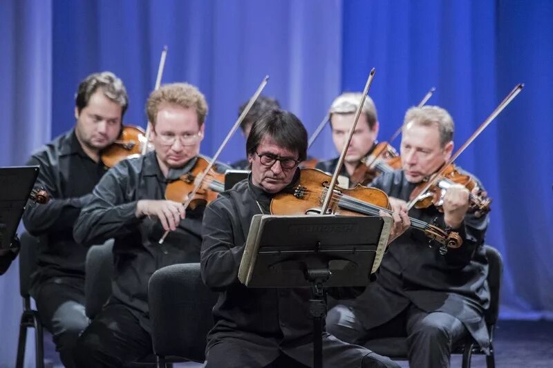 Состав ансамбля солисты москвы башмета. Юрий башмет арпеджионе. 05. Камерный ансамбль «солисты москвы». Юрий башмет дирижер.