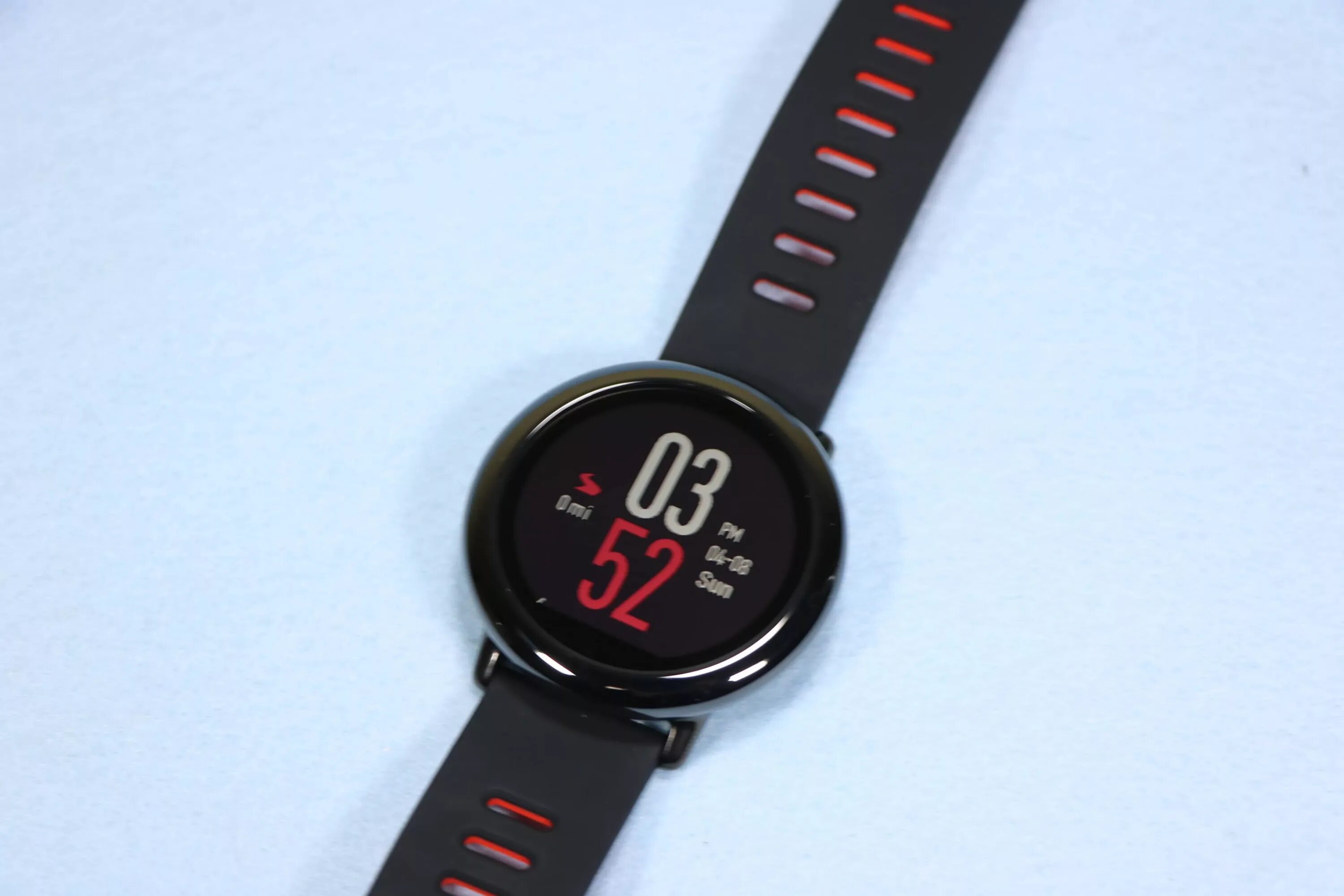 Часы xiaomi amazfit 2. Amazfit Pace. Ключ для ремешка Amazfit. Амазфит расе.