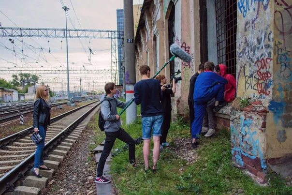 Последний день лета разбитые корабли. Последний день лета разбитые корабли заброшенный. Последний день лета разбитые. Заброшенный берег который любили мы.