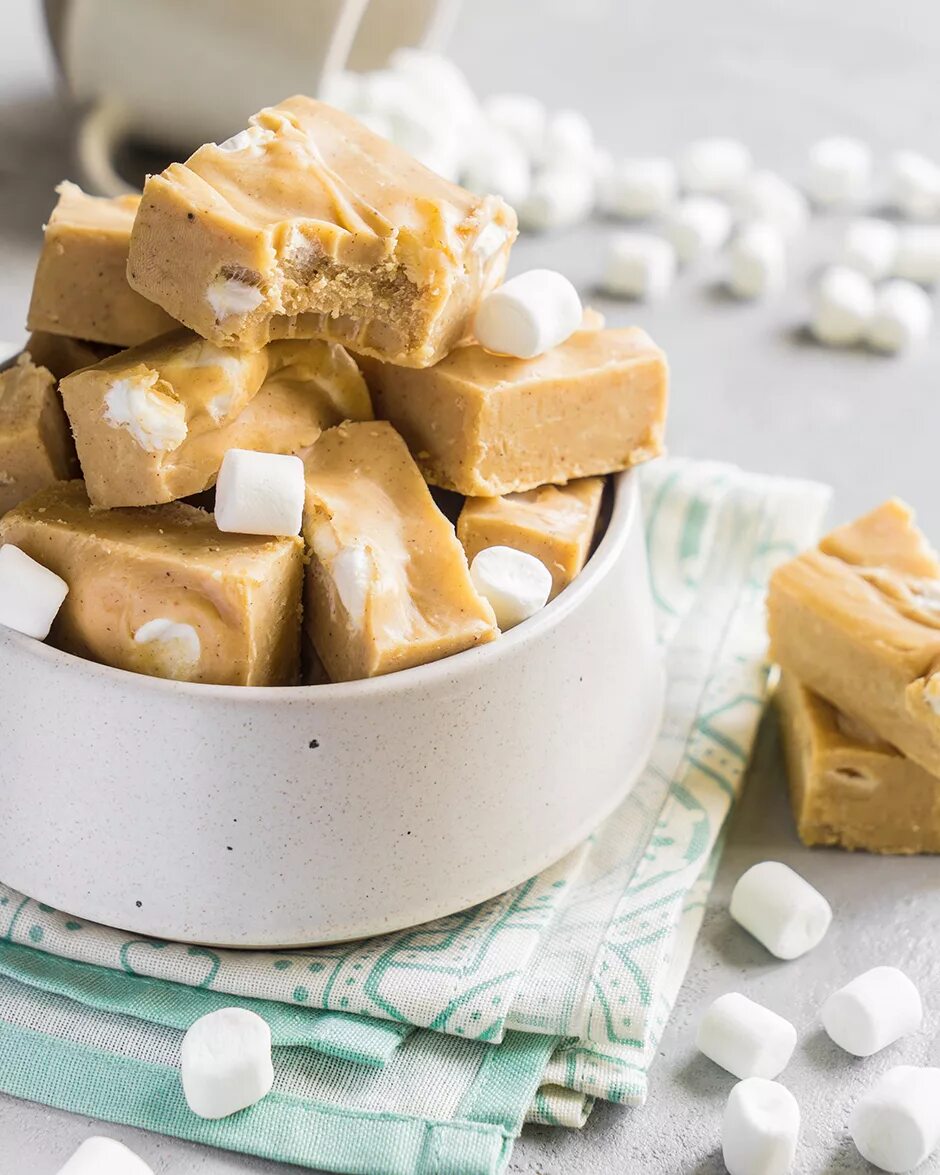 сладости из сахара. щербет лауса. щербет из молока и сахара. вареный сахар. домашний сахар.