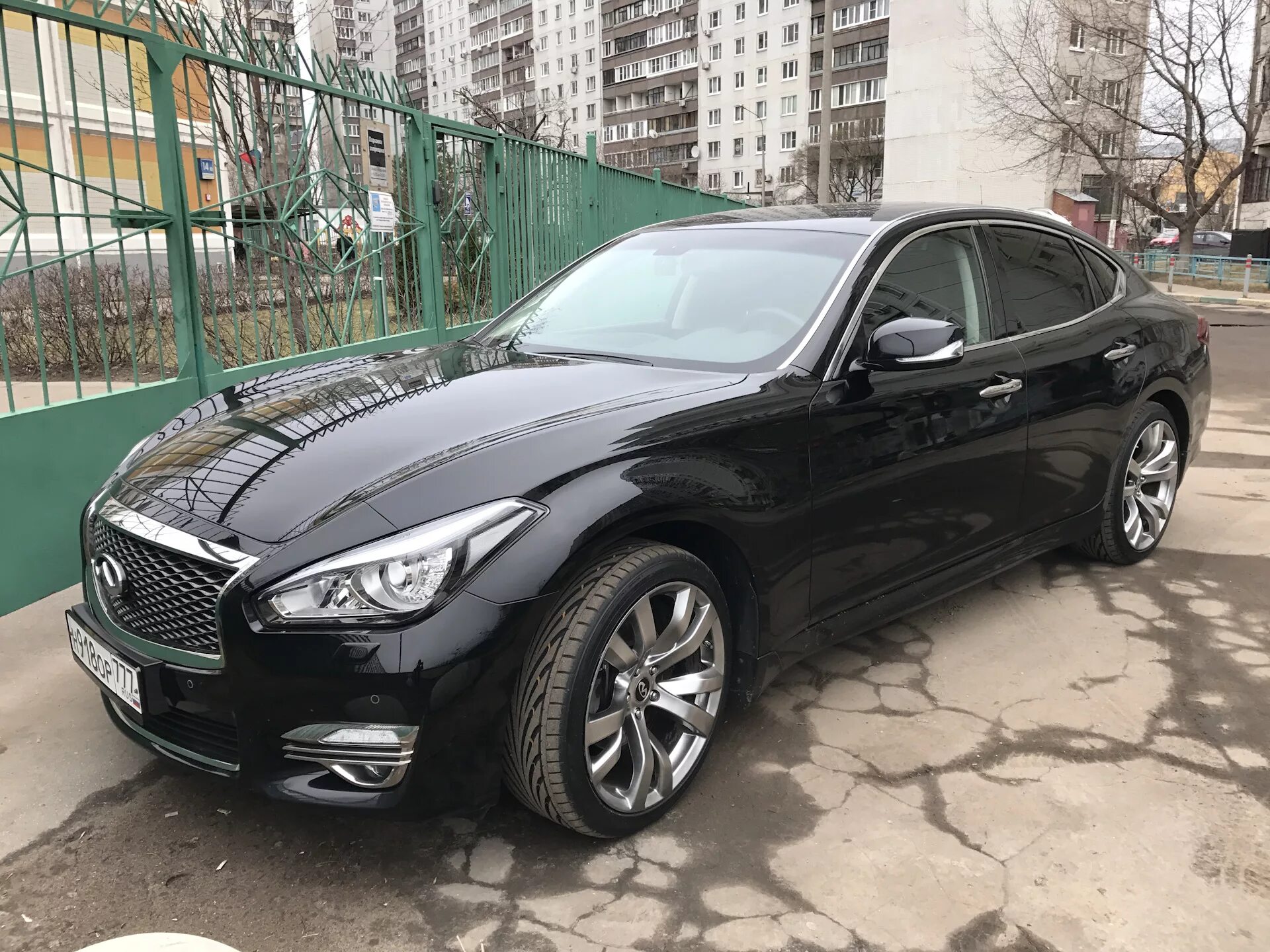Infinity орел