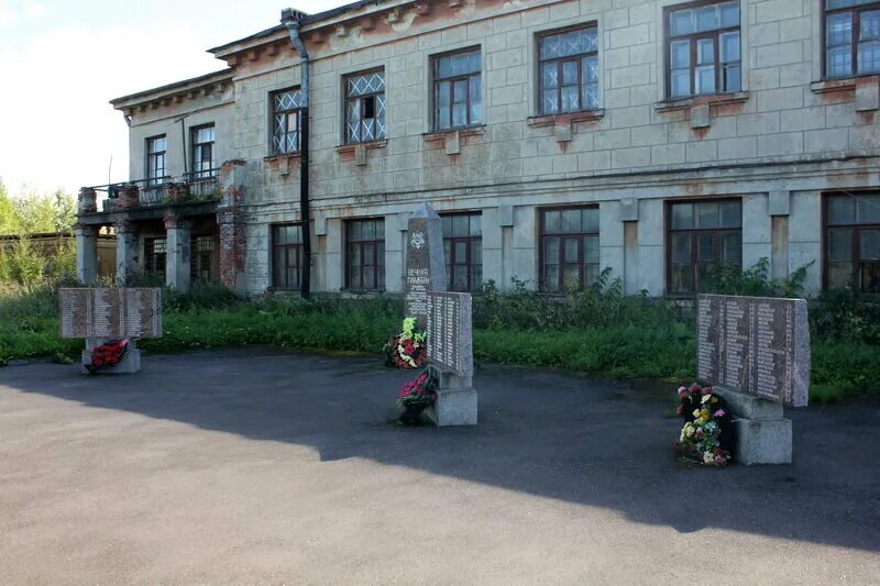 Поселок саперный спб. Пос саперный. Пос саперный. Пос саперный. Руины завода ленспиртстрой саперный.