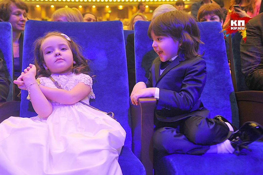 день рождения аллы виктории киркоровой 11 лет.