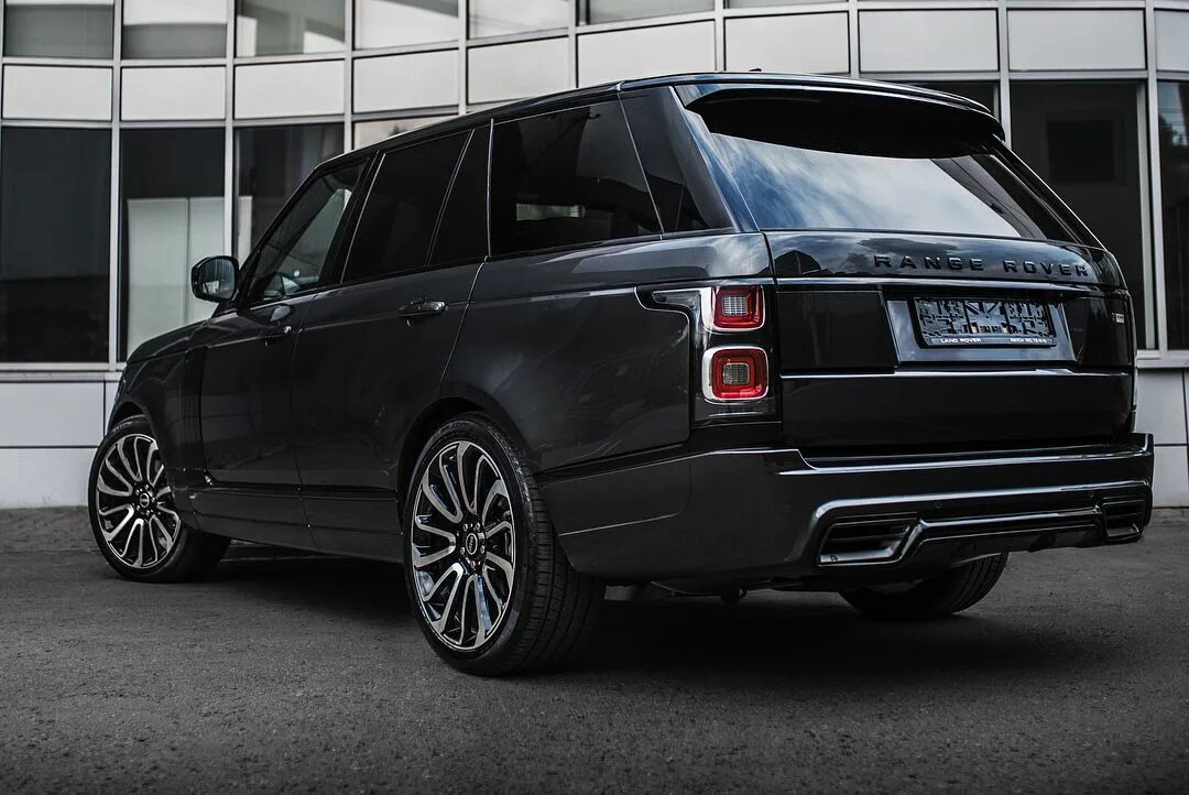 Range rover sport l405. Ленд ровер рендж ровер 2013. Рендж ровер kahn 2014. Range rover larte. Range rover modelleri.