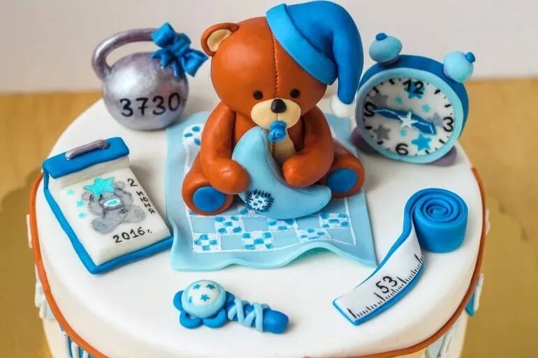 Торт на 1 год мальчику. Торт на годик. Торт на годик ребенку. Тортик на годик мальчику. Торт мастика 1 год.
