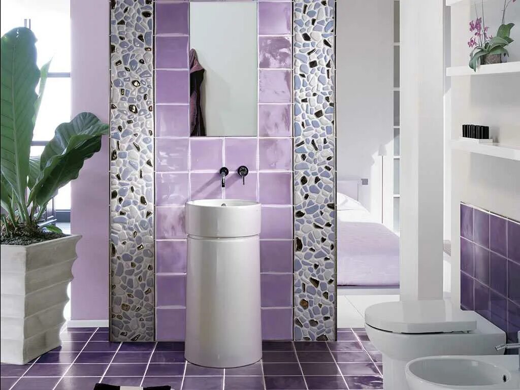 Дизайн ванны кафелем фото. Кафельная плитка для ванной комнаты. Фиолетовая плитка для ванной. Сиреневая плитка для ванной. Декоративная керамическая плитка для ванной.