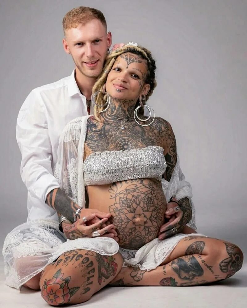 Татуировка меняющая жизнь. Изменил тате. Тату на руку спустя 10 лет. Татуировка меняющая жизнь. Тату цель в жизни.