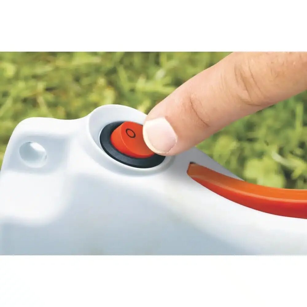 Как включить триммер. Stihl fs 50. косилка штиль fs 50. кнопка включения триммера. положение кнопки включения на триммере.