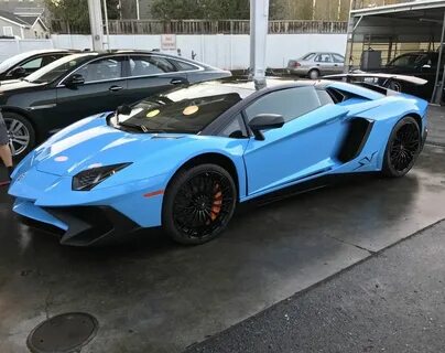 Синие lamborghini