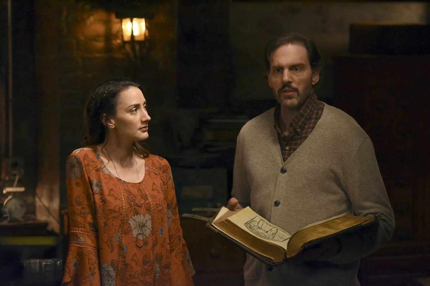 Расселл хорнсби гримм. Шон ренард гримм и адалинда. Гримм 12. Гримм 12. Гримм 12.