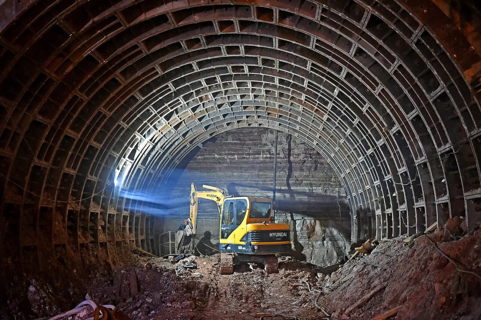 Стройка метро в москве. Строим метрополитен. Щит тпмк проходческий. Строим метрополитен. Строим метрополитен.