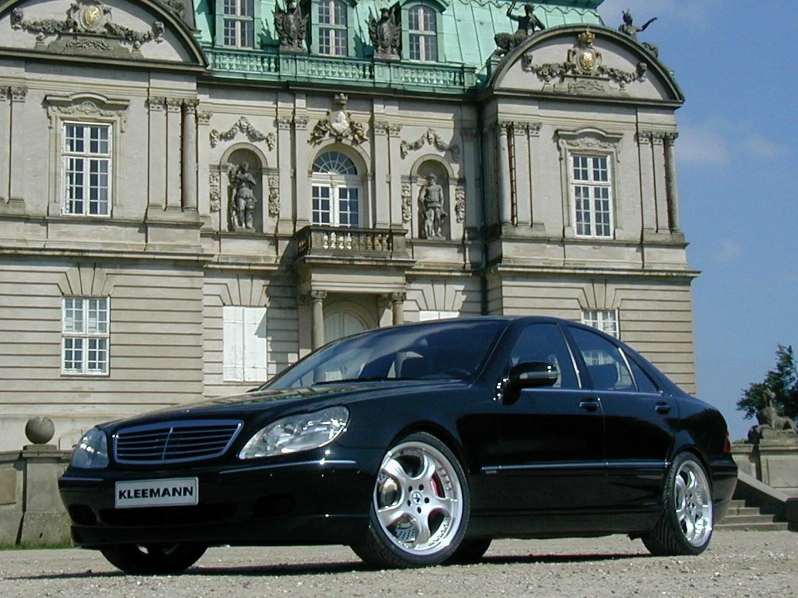 Мерседес бенц w220. Mercedes s class w220. Mercedes benz s class w220. Mercedes w220. W220 фото.