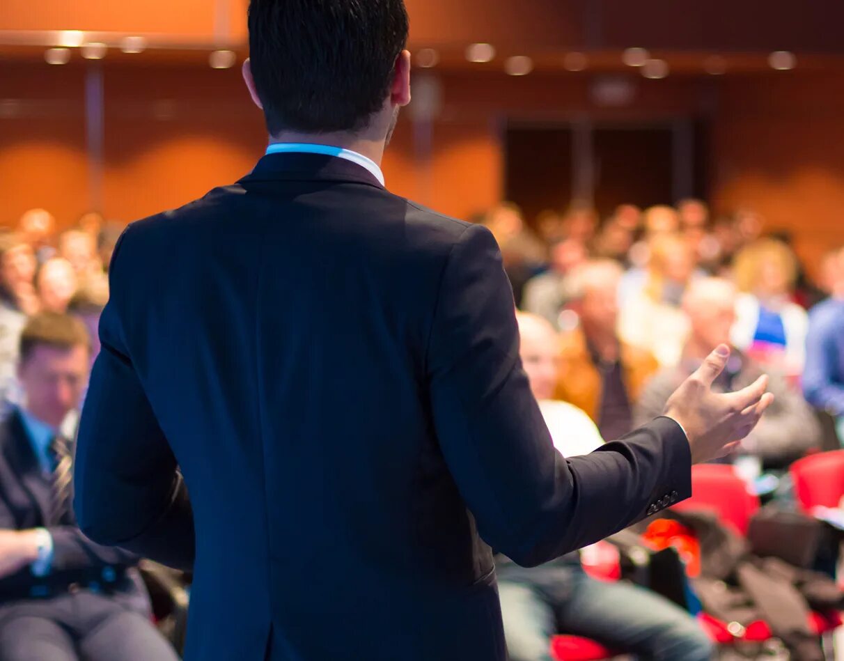 Представление перед выступлением. Информационное публичное выступление. Комплимент аудитории. Оратор и аудитория. Представление перед выступлением.