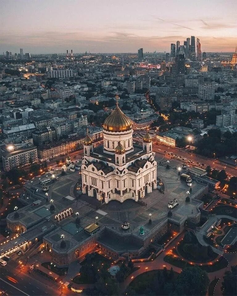 Храм христа спасителя находится в москве. Храм христа спасителя. храм христа спасителя м. церковь храм христа спасителя москва. храм иисуса спасителя в москве.
