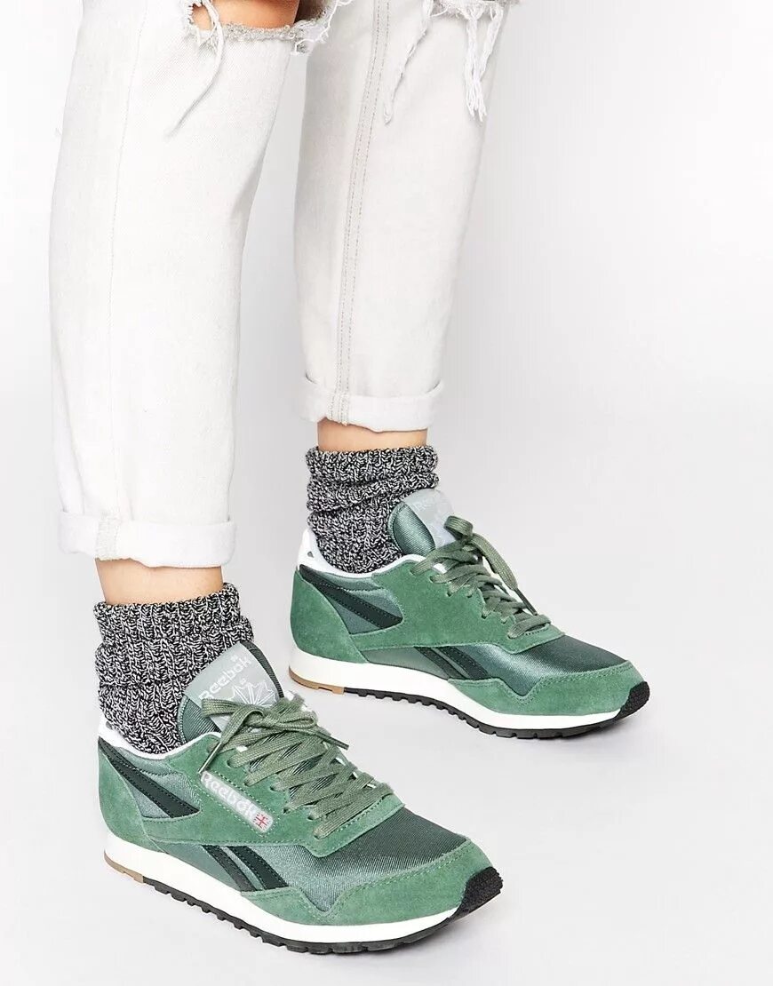 Reebok зеленые кроссовки. Reebok Paris Runner. Reebok Sneakers Green. Кроссовки рибок зеленые. Reebok кроссовки темно зеленые 2022.