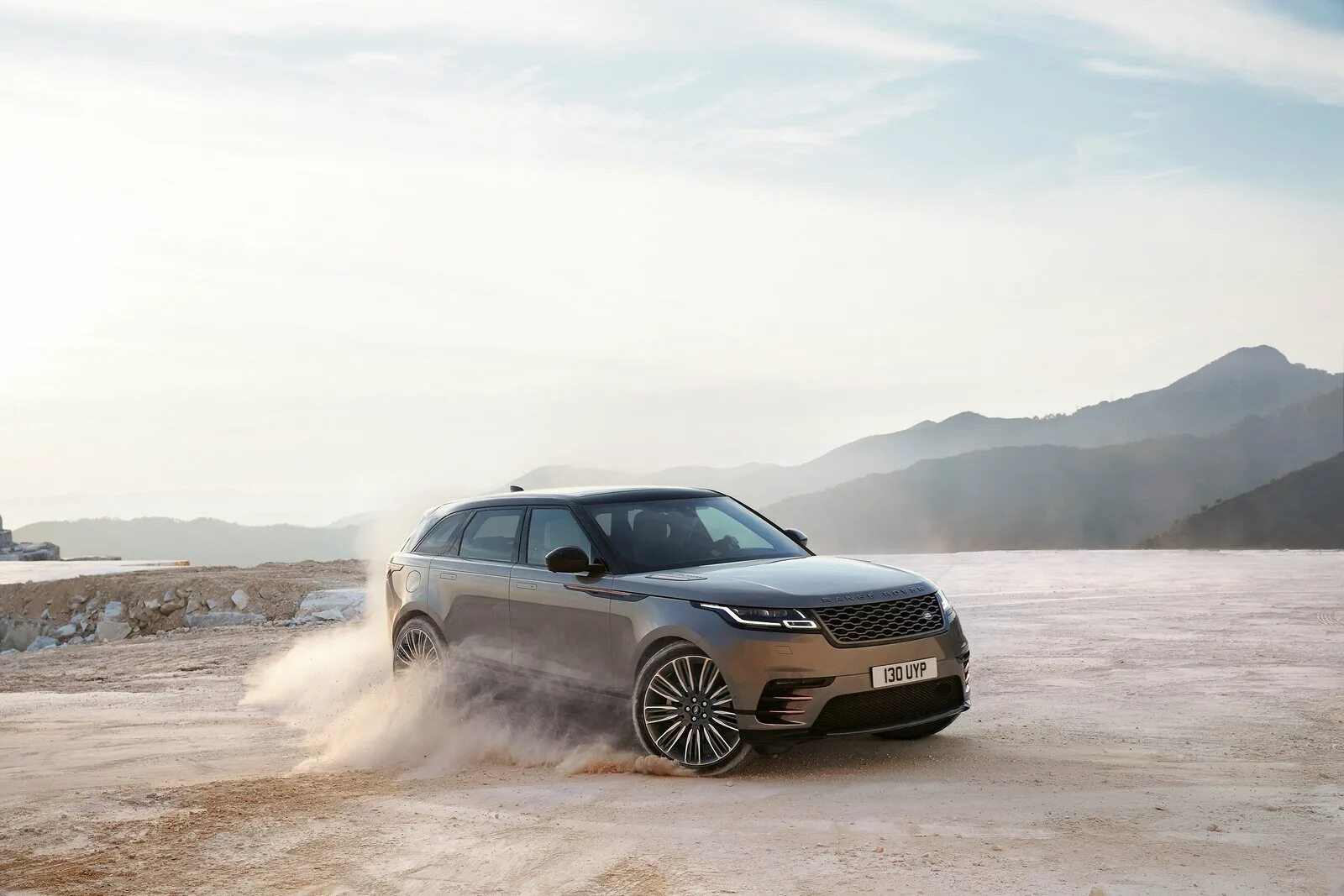 Range Rover Velar 2017. Range Rover Velar r-Dynamic. Велар ленд Ровер. Рендж Ровер Вилар 2017. Our of range