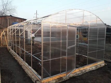 Теплицы из поликарбоната собранные