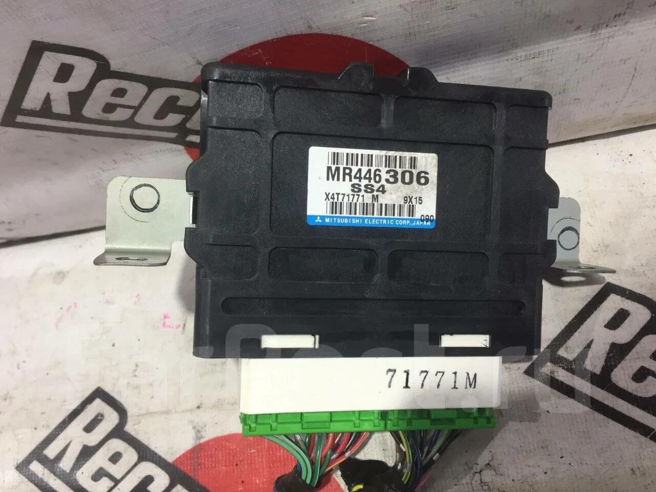 Блок 4wd. Блок 4wd. Блок управления 4wd митсубиси паджеро 3. Блок управления раздаткой паджеро 4 где находится. Sorento 2008 блок управления жвс.