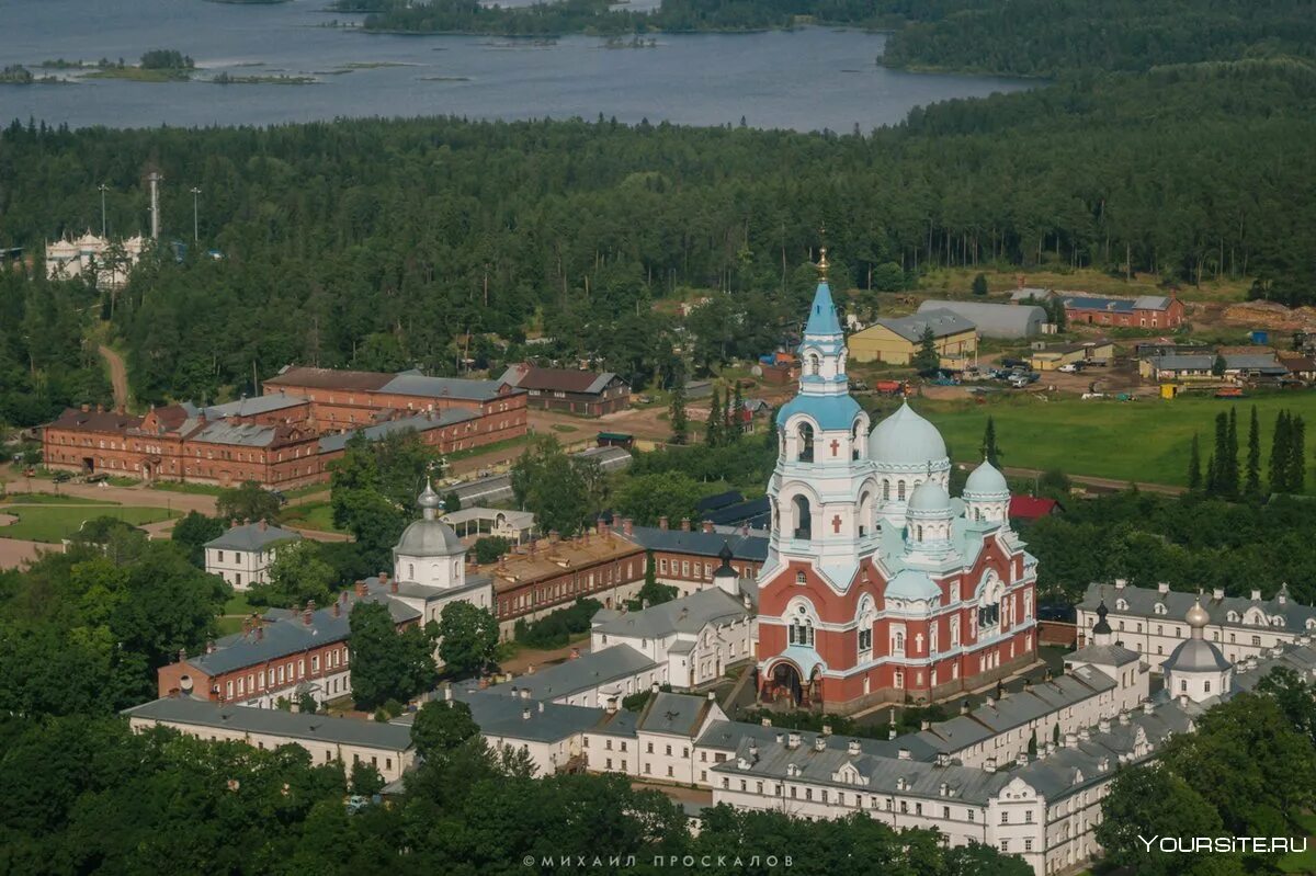 Валаамский монастырь православные монастыри. Спасо-Преображенский монастырь Валаам. Валаамский Спасо-Преображенский монастырь в Карелии.