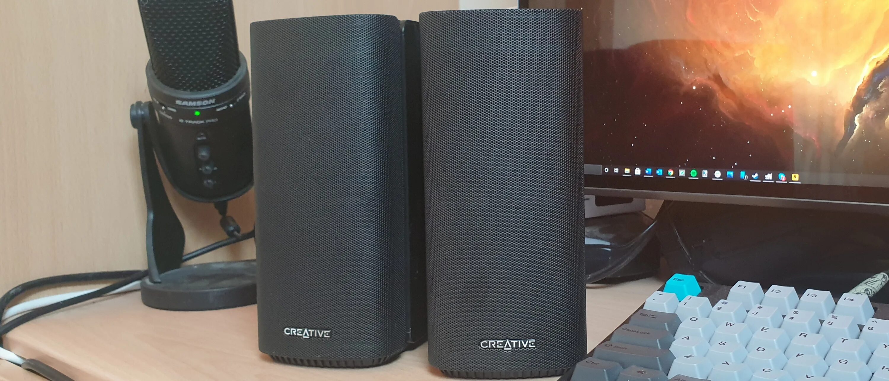 Creative t40 ii. Logitech t100. Creative t100. Creative t100 Creative. Creative t5400.