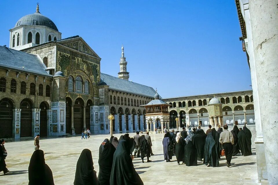 В какой стране находится дамаск. Дамаск столица омейядов. дамаск мечеть омейядов до войны. сирия мечеть омейядов 2025. 20. мечеть омейядов в дамаске.