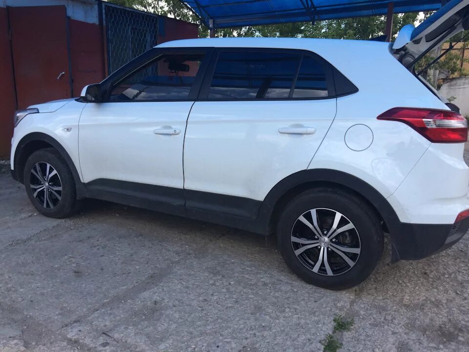 Колеса на hyundai creta. Hyundai Creta r17. Колеса Hyundai Creta r16. R16 на Хендай Крета. Литье на Хендай Крета 16.