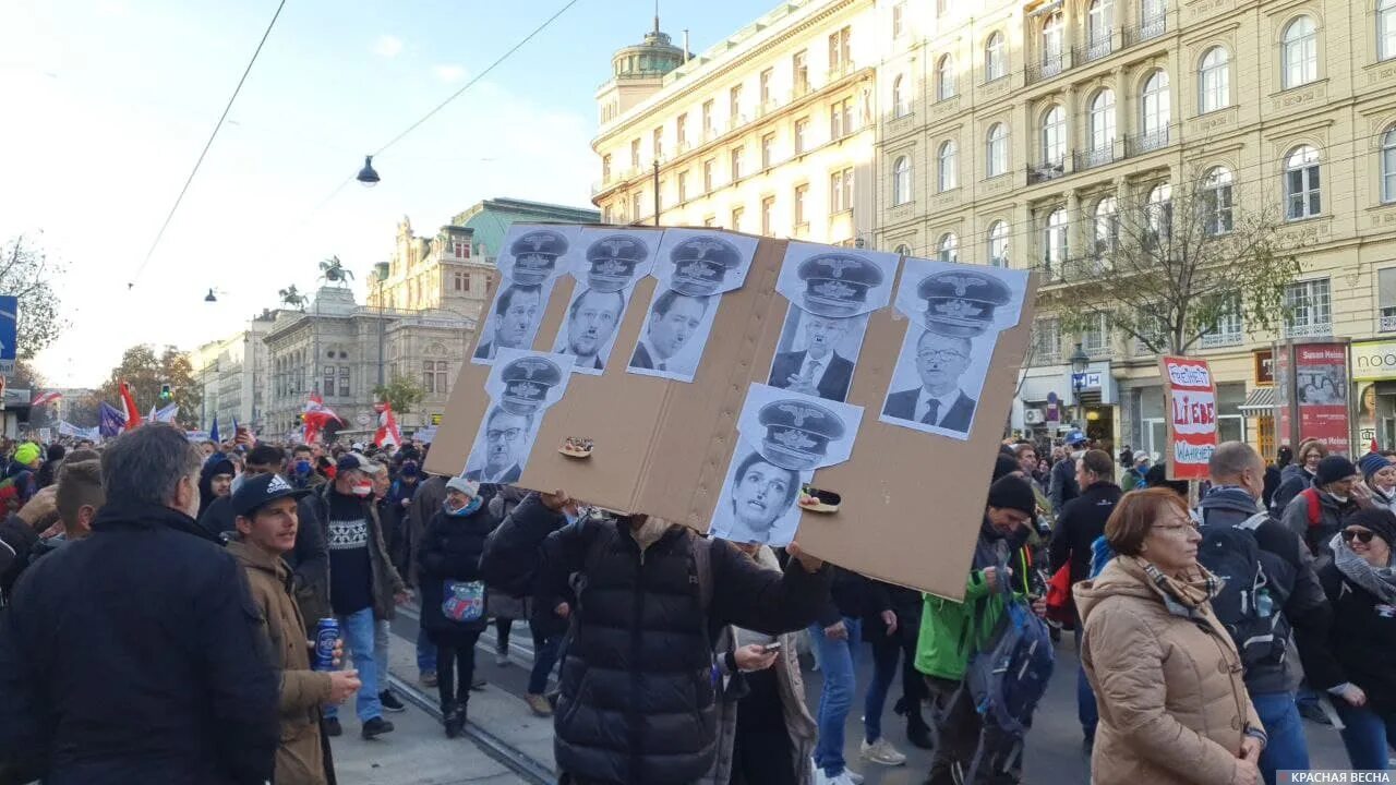 Понятие митинг. Весенние митинги. Протест против ковидных ограничений. Митинг против вакцинации. Весенние митинги связывают.