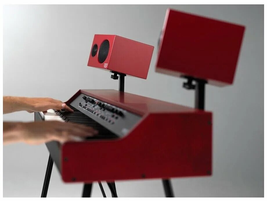 Turbo xs knock monitor. 20 дюймов монитор дома. Монитор hp w1972a. Hp v241a. Clavia nord piano monitor v2.