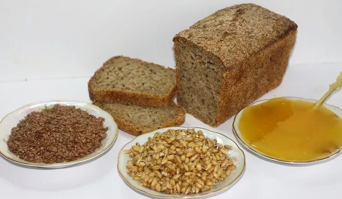 Хлеб из пророщенной пшеницы. Хлеб из проростков без муки. Хлеб из пророщенной ржи. Хлеб из проросшего зерна.