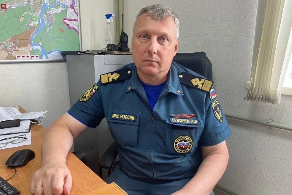 Начальник мчс по алтайскому. Начальник мчс по алтайскому. Начальник мчс по алтайскому. Начальник мчс по алтайскому краю. Главное управление мчс по алтайскому краю.