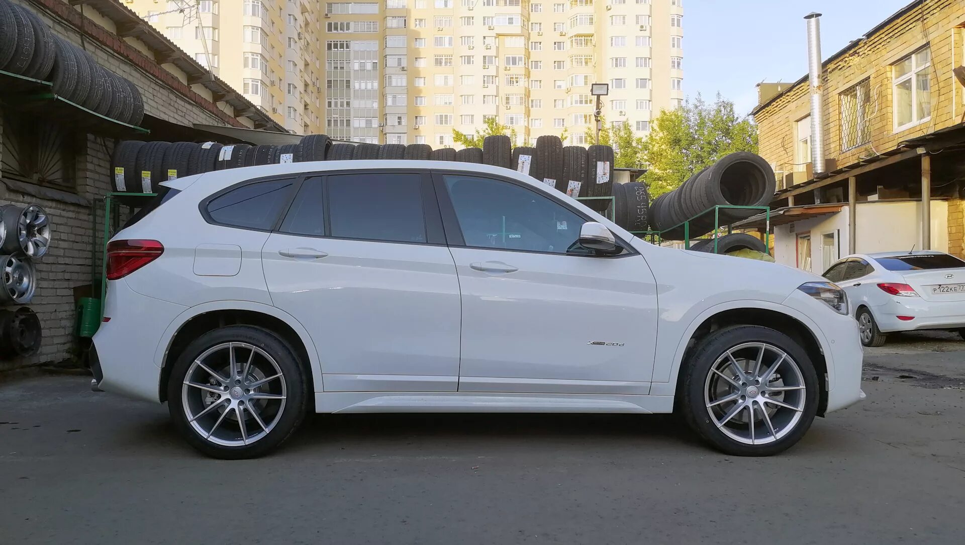 R 48 0 r. BMW x1 r19. BMW x1 r18. BMW x1 r20. Диски BMW x1 f48 r17.