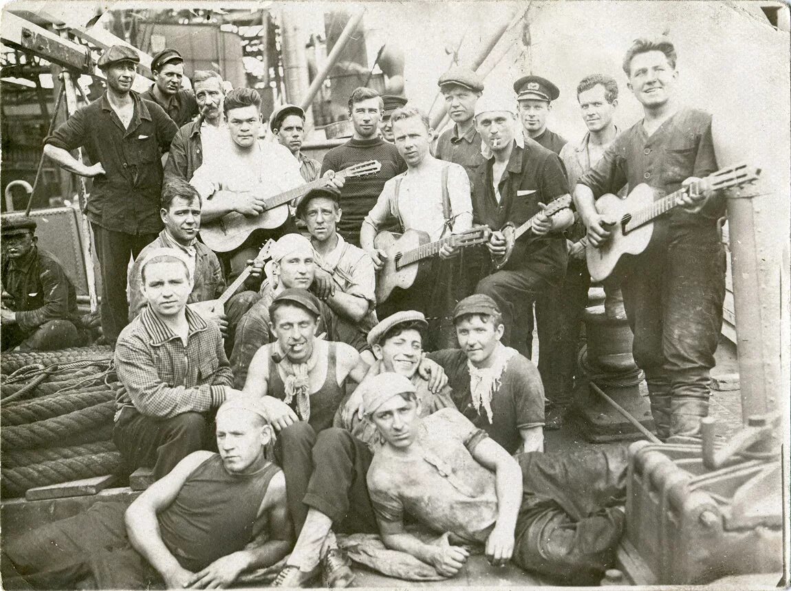 моряк борис архангельск мемуары. матрос архангельск. морской кадетский корпус архангельск официальный сайт. моряки архангельск. кадеты морского кадетского корпуса.