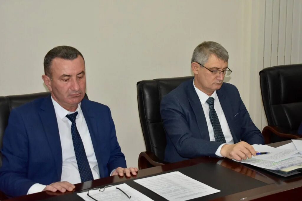 Жкх кбр. Новости кбр на сегодня нальчик. Бербеков алим хазешевич министр строительства. Зам министра жкх рсо -алания 2018г фамилия. Президент кбр.