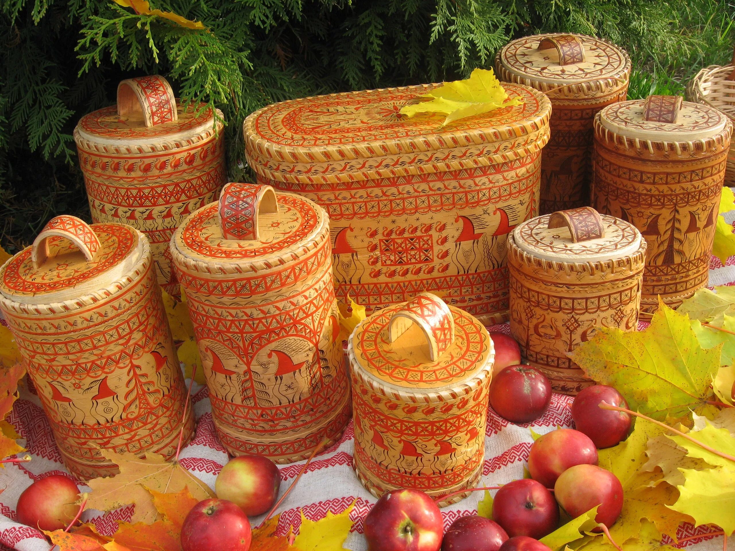 мезень роспись туес. туесок расписной мезенская роспись. короб — изделие из луба. изделия из луба. изделия из луба.