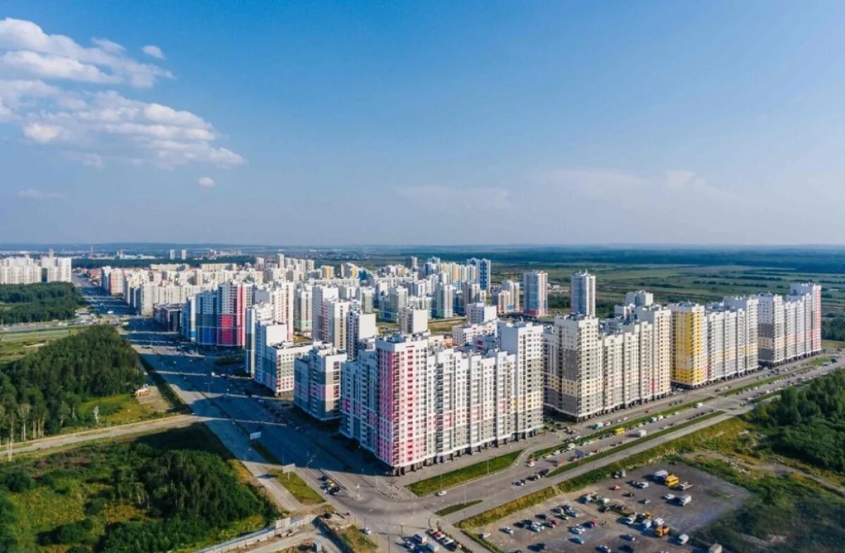 Микрорайон. Покровский красноярск. Сколько людей живет в микрорайоне. Были в соседнем лесу. Новосибирск шестой микрорайон родники.