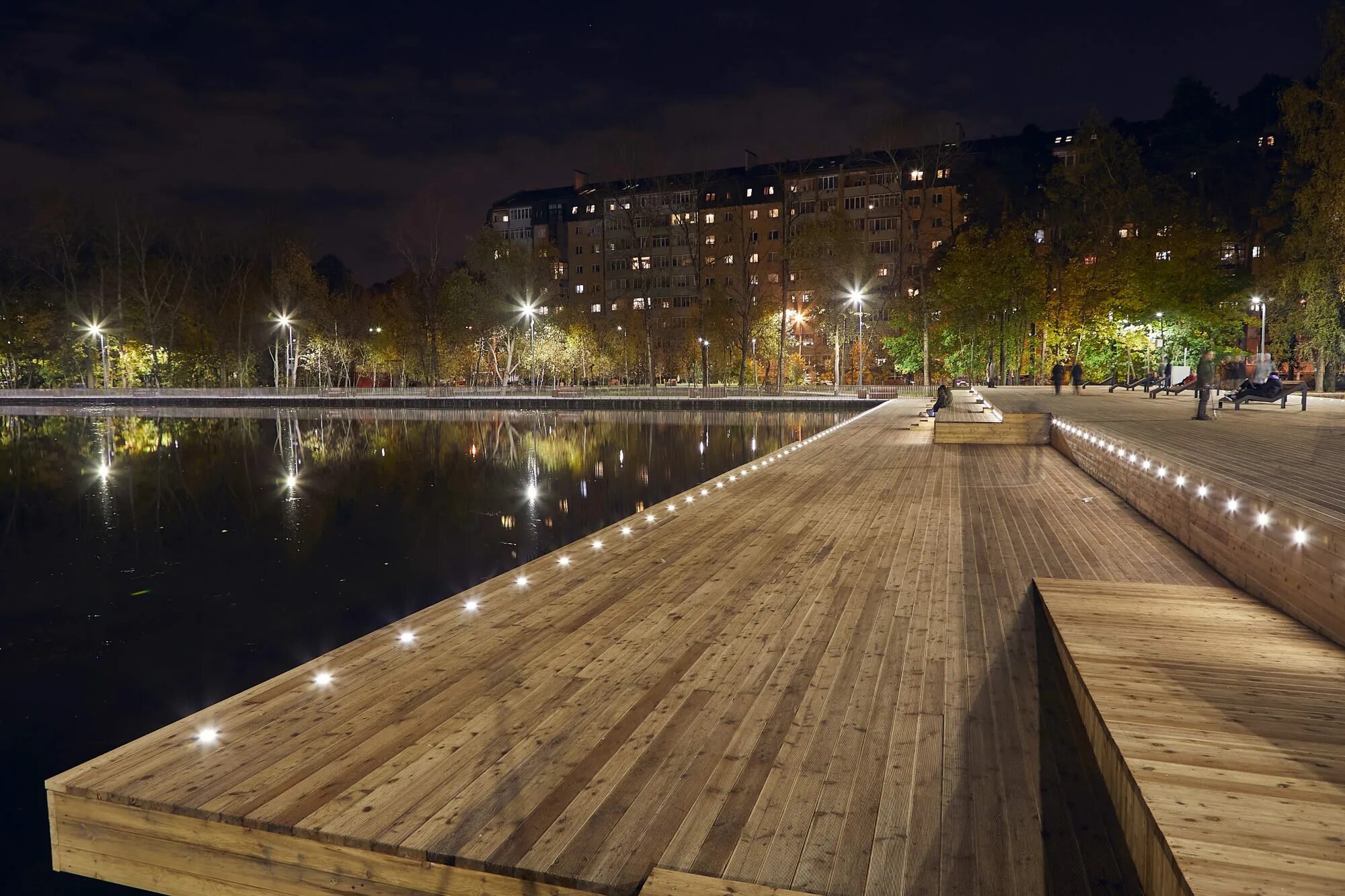 королева дина александровна тула. набережная королева. энгельс набережная памятник. пруд в юбилейном королев. яуза сквер мытищи.