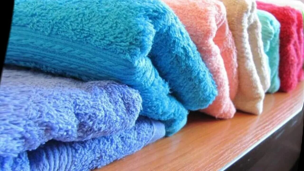 Как убрать запах с полотенец. Полотенца. Мягкие полотенца. Полотенце махровое. Полотенце/разноцветное.