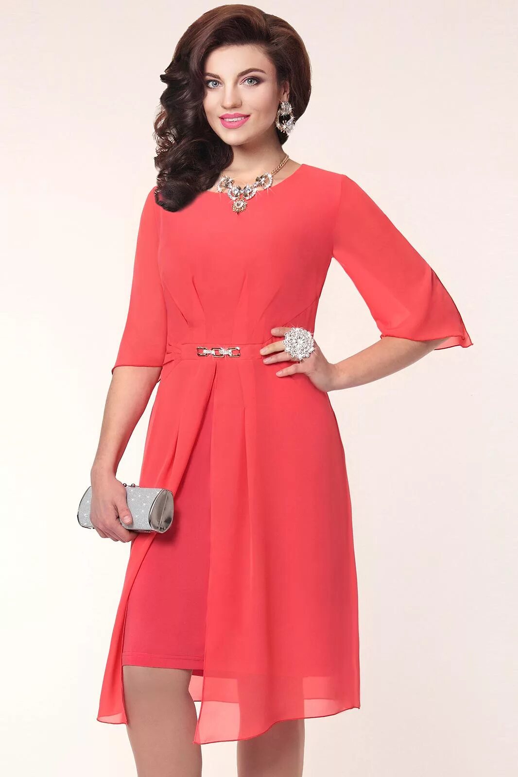 Вечерние платья vittoria queen платье. Платье афелия лавира. Торжественные платья. Праздничные платья интернет магазины. Вечернее платье валбриз.