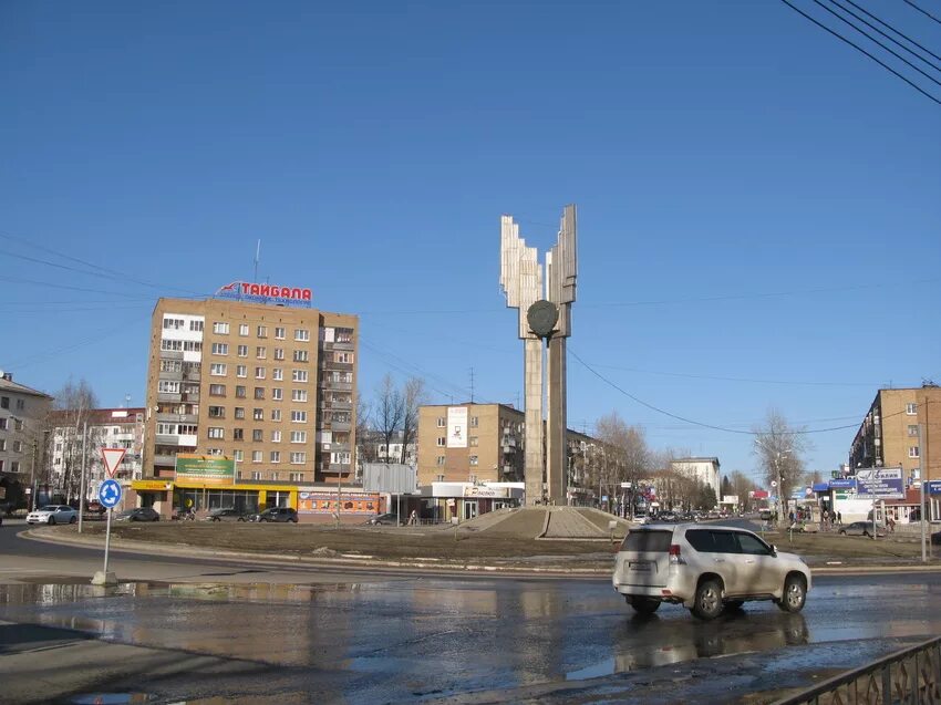 Кировский парк сыктывкар зима. Коммунистическая 19а сыктывкар. Республики коми сыктывкар столица сыктывкар. Сыктывкар центр города. Сыктывкар центр города.