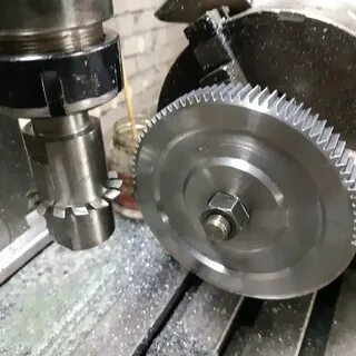 Шестеренки на токарном станке