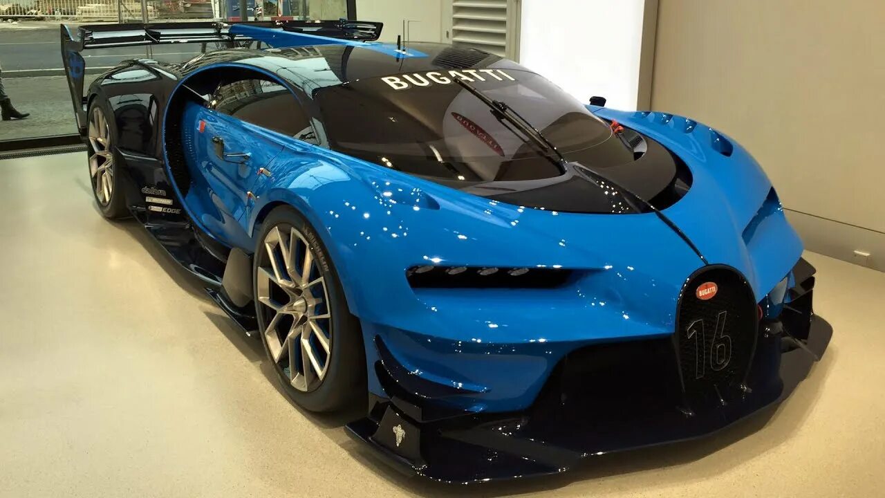 K,euffnb ibhjy. Bugati Xeron. Машина Бугатти Шерон. Бугатти ЧИРОН новый. Bugatti chiron в рублях