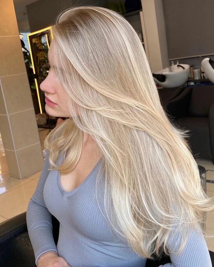 Bright blonde. Техника АИР тач блонд. AIRTOUCH окрашивание блонд. Стальной блонд. Красивый блонд на длинные волосы.