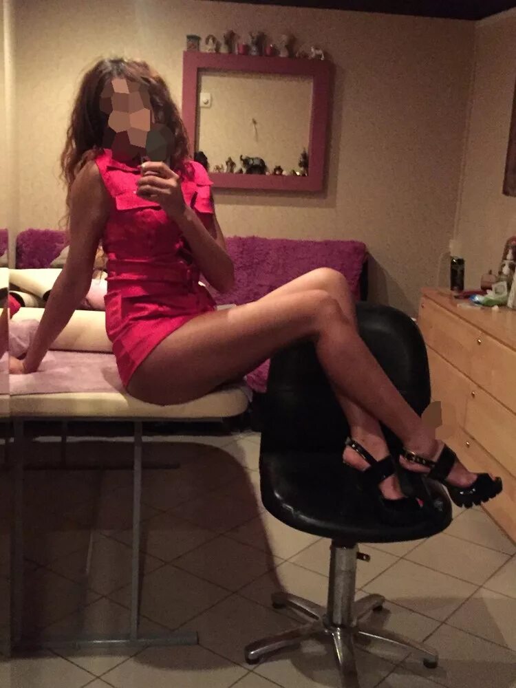 Массаж кристи проспект ветеранов. Салон массажа для мужчин в москве. Массаж ногами в москве. Массажный салон император адлер. Массажист валерий сочи.