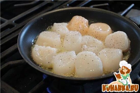 Морской гребешок замороженный. Морские гребешки готовые. Жареные гребешки. Морской гребешок на гриле. Гребешки морские замороженные рецепты приготовления.