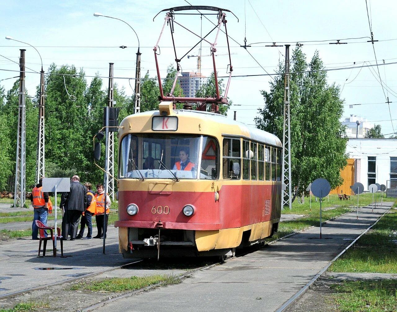 Водитель трамвая екатеринбург