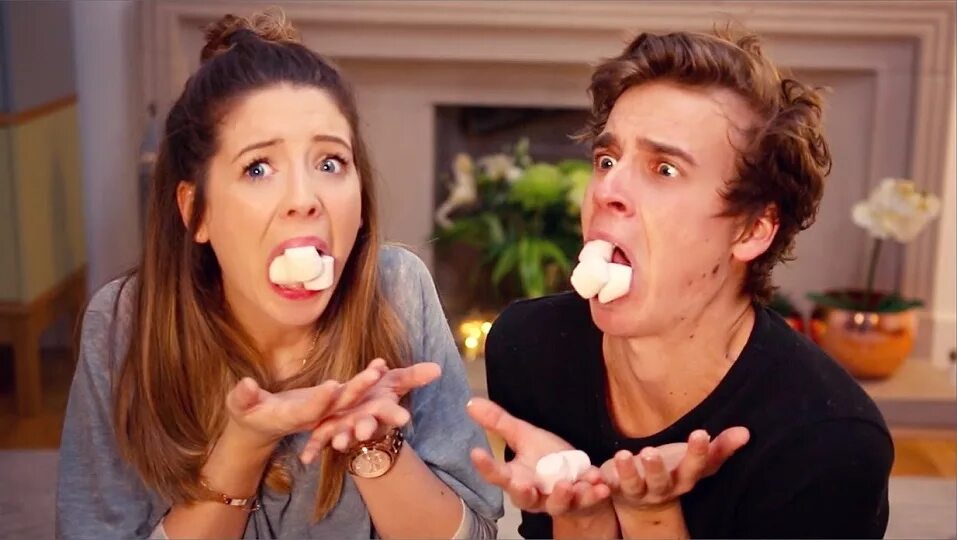 Got a mouth. Монстрик для урока английского языка. Девушка прикрывает рот рукой. I have got a big nose. Got a mouth.