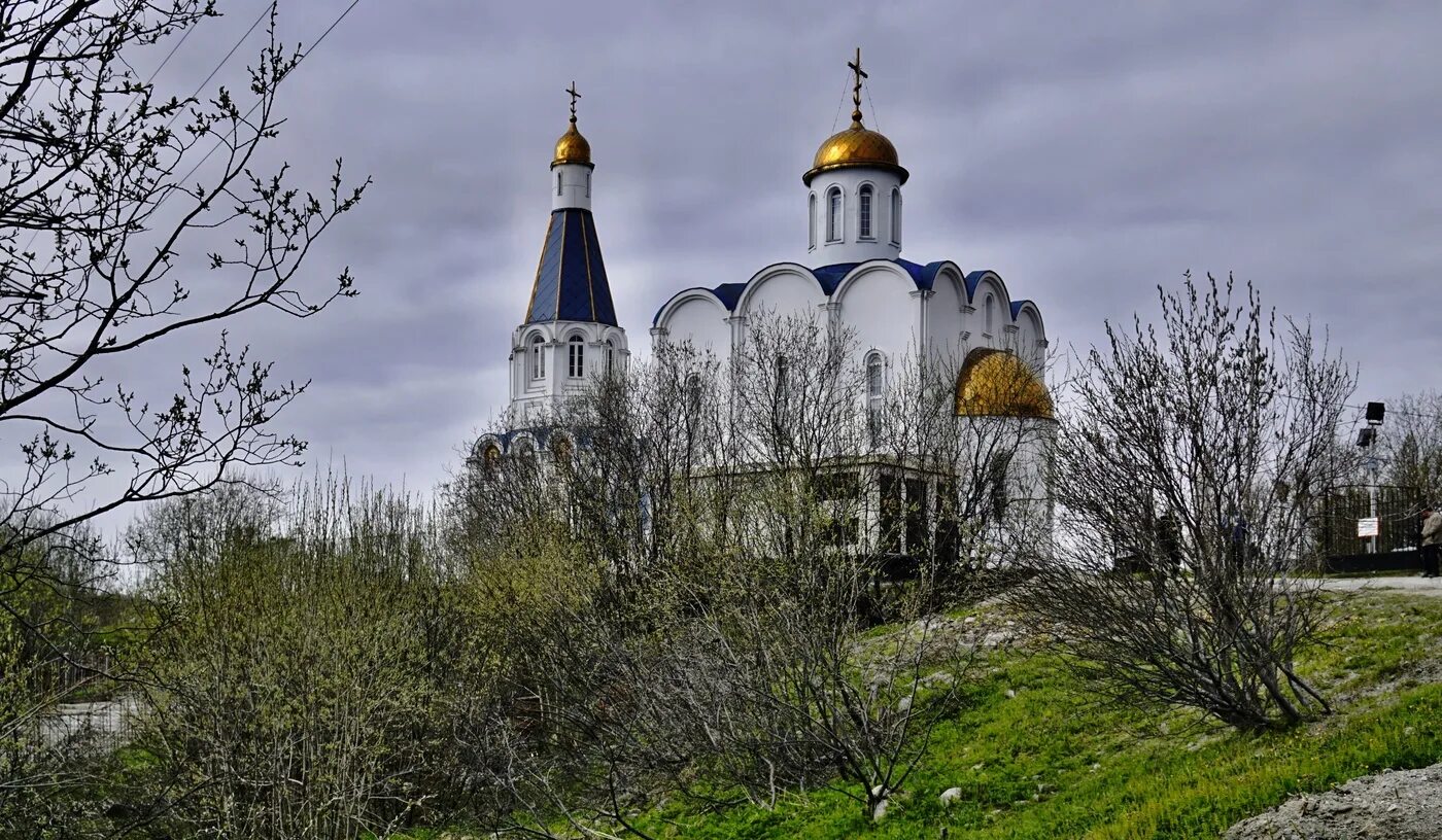 Храм спаса на водах мурманск расписание. Спас на Водах Мурманск. Морской православный храм спас-на-Водах Мурманск. Храм Спаса на Водах Мурманск летом. Морской храм в Мурманске.