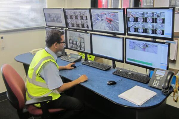 Инженер по безопасности дорожного движения. Инженер безопасности дорожного движения. Специалист бдд. Военизированная охрана форма. Инженер по безопасности движения.